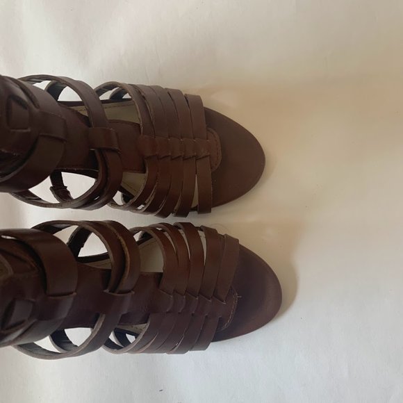 Vince Camuto Kace Tall Gladiator Heeled Sandals - Size 6 - Picture 9 of 10